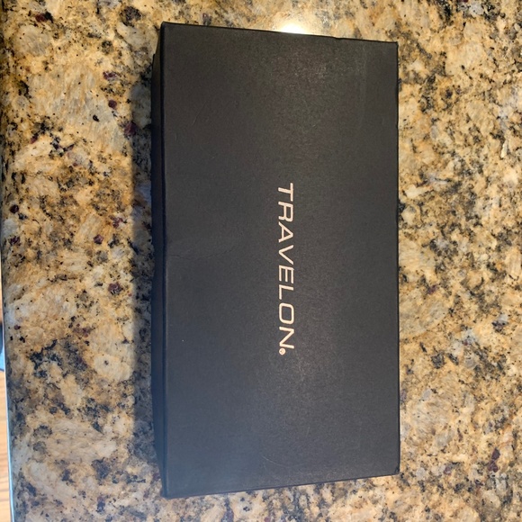 Travelon Bags Rfid Blocking Single Zip Wallet Poshmark